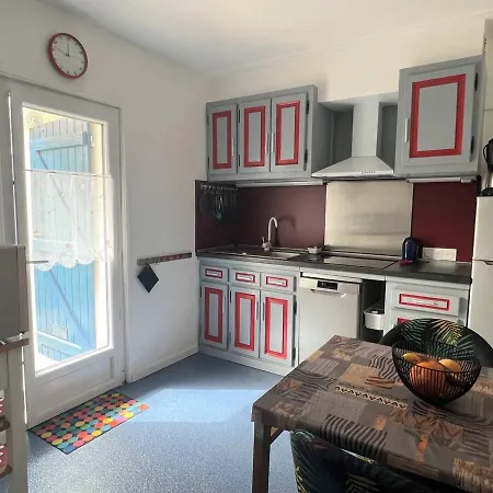 T1 Bis Avec Terrasse Et Parking, A 1km Des Thermes, Ideal Pour 2 Pers, Wi-fi, - Fr-1-495-90 * Cambo-les-Bains